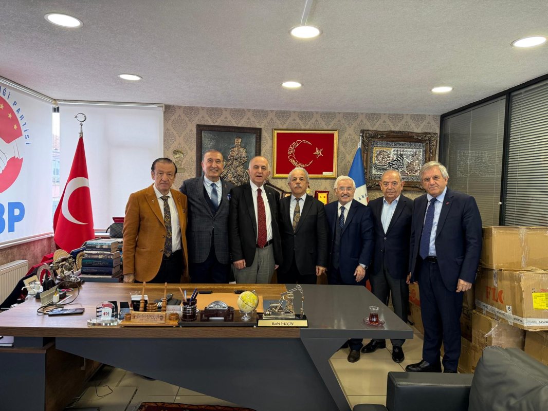 ANADOLU BİRLİĞİ PARTİSİ’NDE ZİYARETLERİN ARDI ARKASI KESİLMİYOR