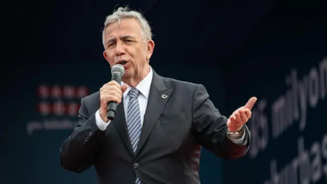Mansur Yavaş ' tan iktidara sert uyarı: Demokratikleşmeyi belirli bir mesele üzerinden konuşamayız”