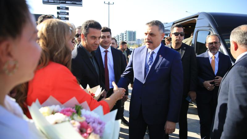 İçişleri Bakanı Mustafa Çiftçi Amedspor maçı için Diyarbakır'da