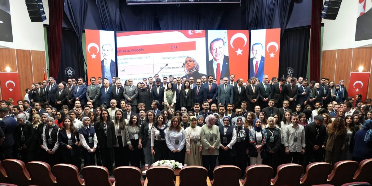 1416 bursları uyum ve vizyonu toplantısı gözleri kamaştırdı