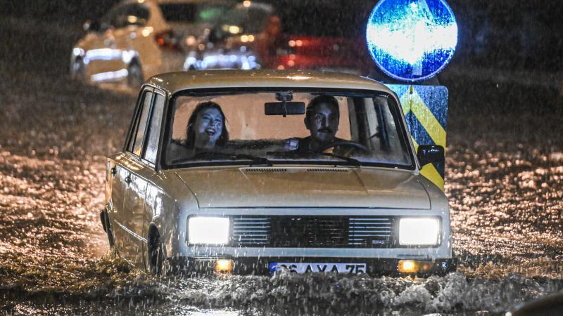 Ankaralılar dikkat !... Yoğun yağış geliyor !...